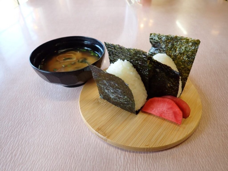 おにぎり朝食