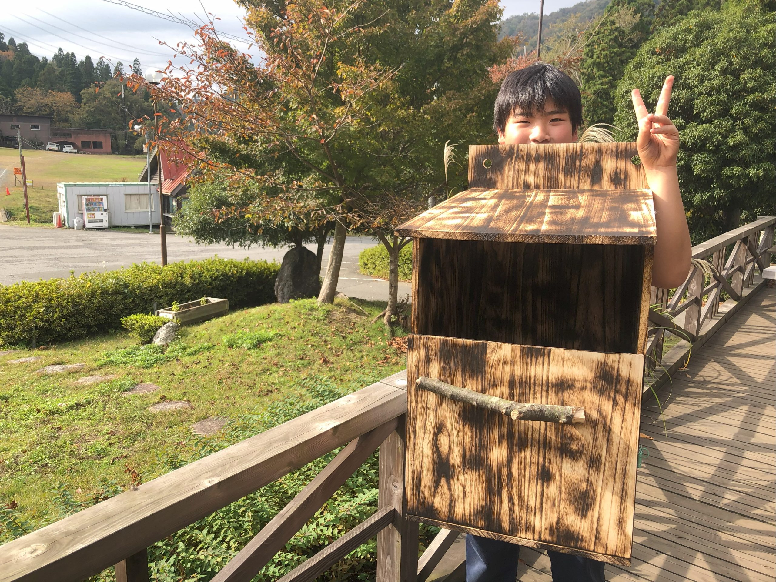鳥の巣箱作り